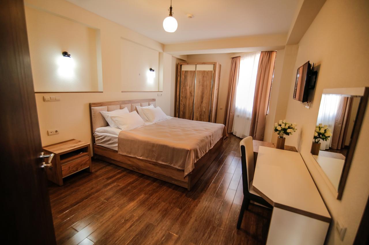 Hills Hotel 第比利斯 外观 照片