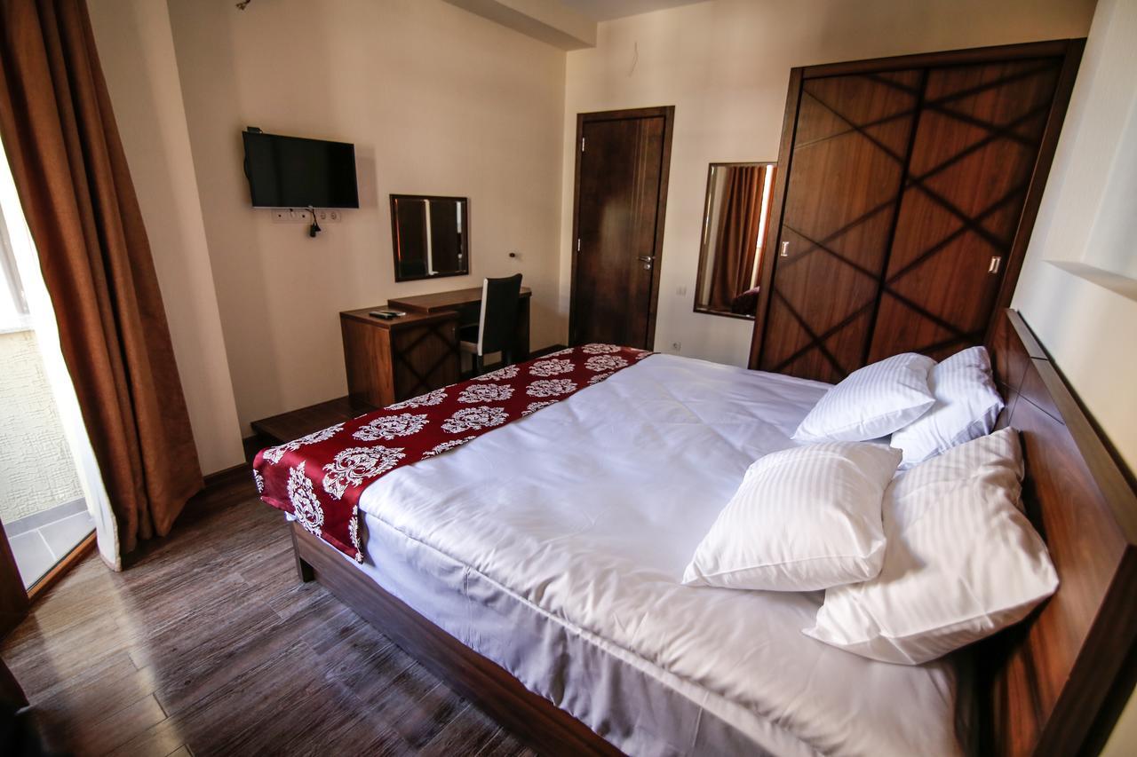 Hills Hotel 第比利斯 外观 照片